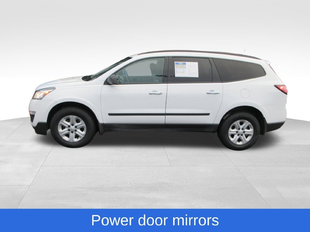 Used 2017 Chevrolet Traverse LS with VIN 1GNKRFED8HJ349756 for sale in Ozark, MO