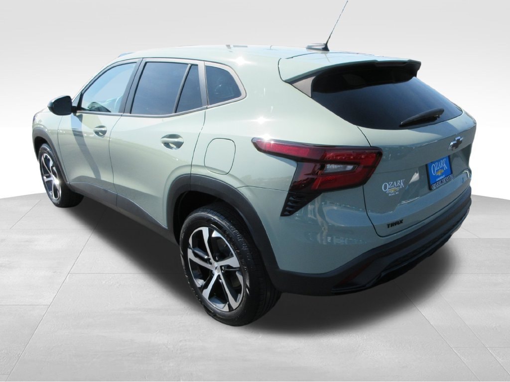 Used 2024 Chevrolet Trax 1RS SUV