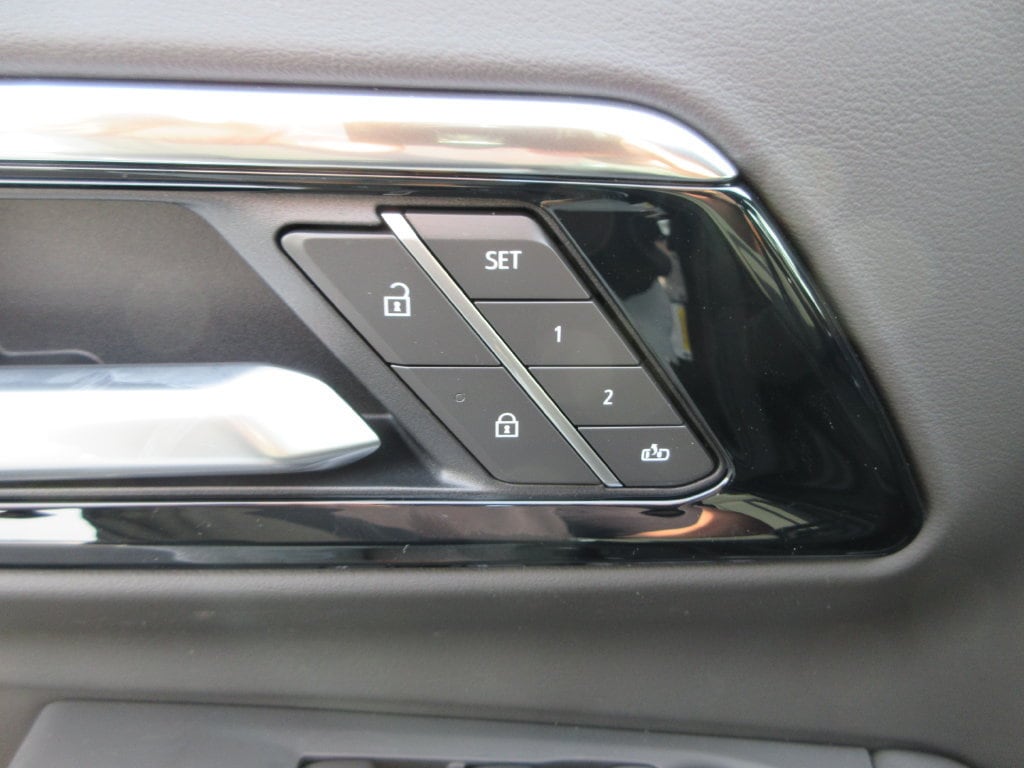 2026 Chevrolet Suburban RST - Photo 24