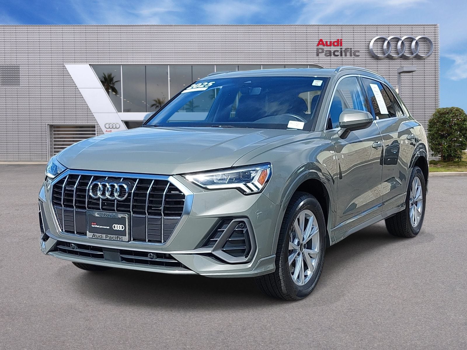 2025 Audi Q3 S Line Premium