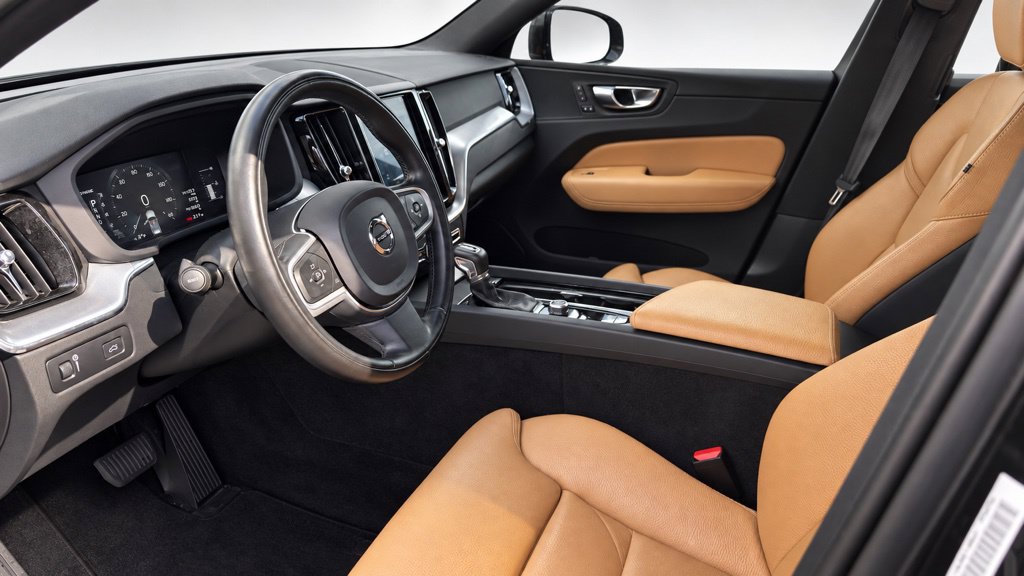 Certified 2019 Volvo XC60 T5 Momentum SUV