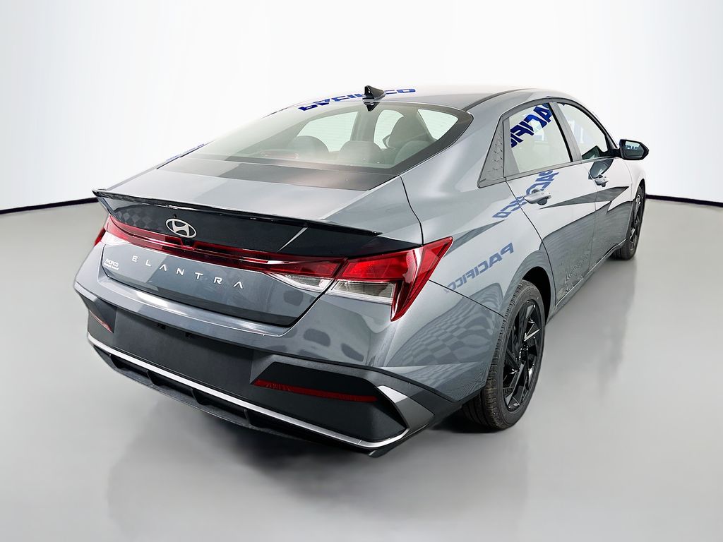 2026 Hyundai Elantra SEL Sport - Photo 7