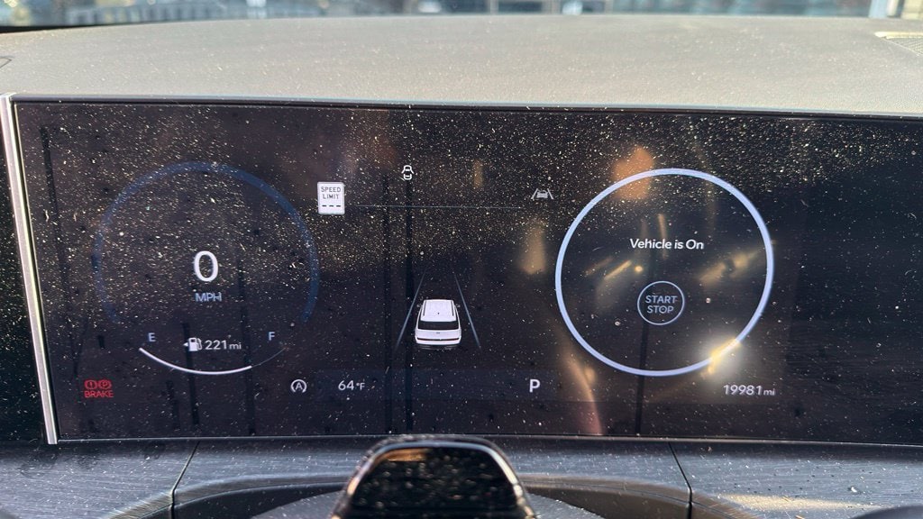 2024 Hyundai Santa Fe Limited - Photo 12