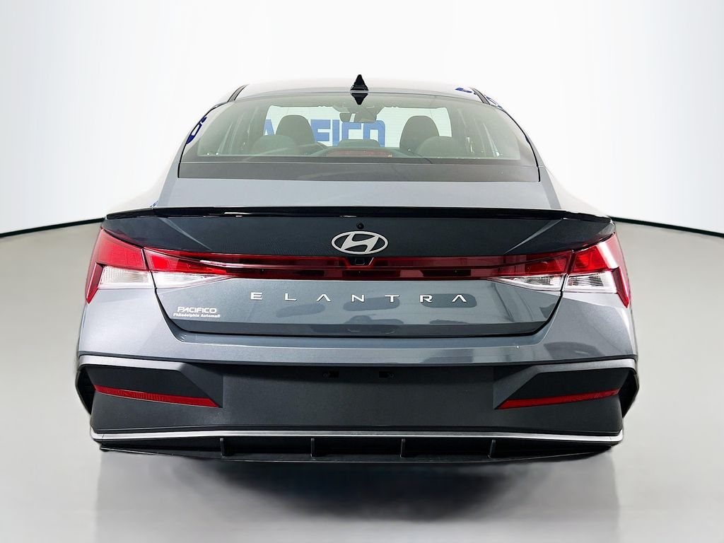 2026 Hyundai Elantra SEL Sport - Photo 6