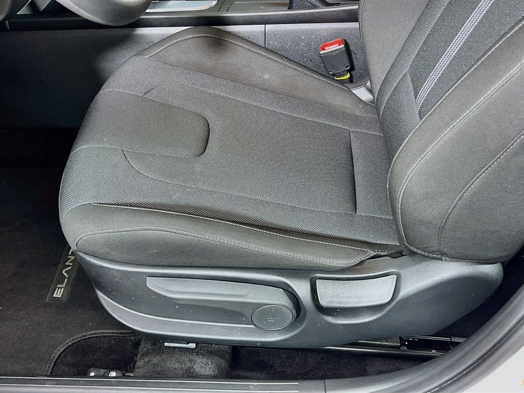 2026 Hyundai Elantra SE - Photo 19