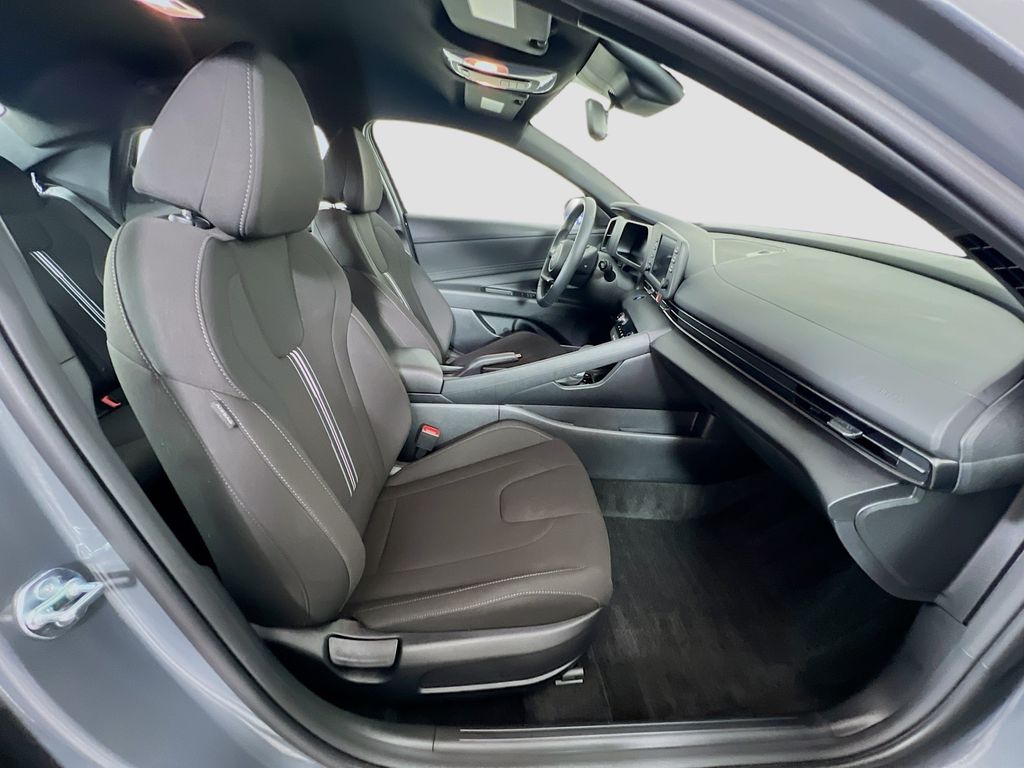 2026 Hyundai Elantra SEL Sport - Photo 26