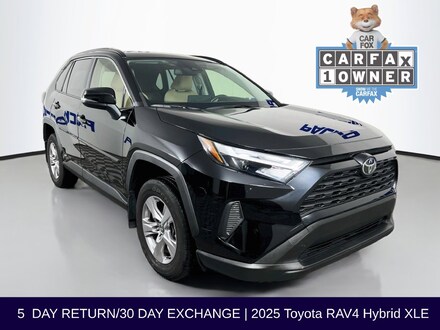 2025 Toyota RAV4 Hybrid XLE SUV
