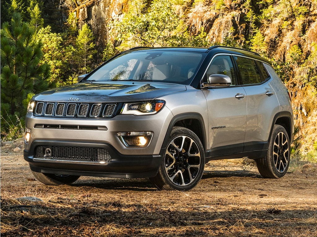Used 2018 Jeep Compass Latitude 4x4 SUV