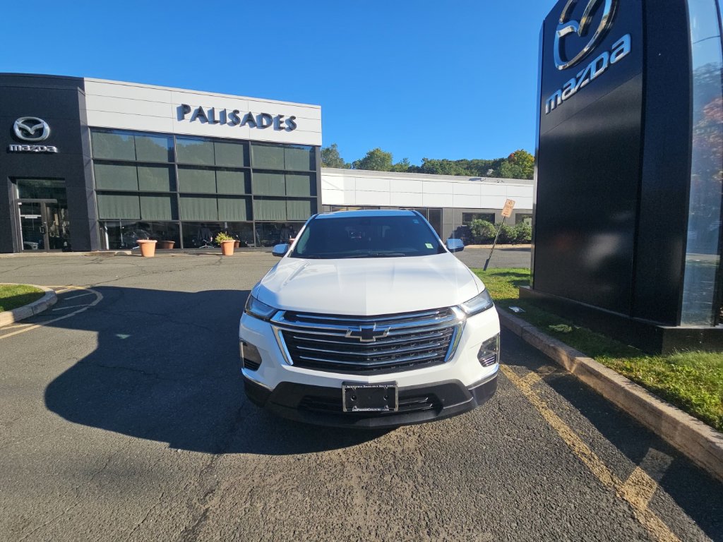 Used 2023 Chevrolet Traverse LT Leather SUV