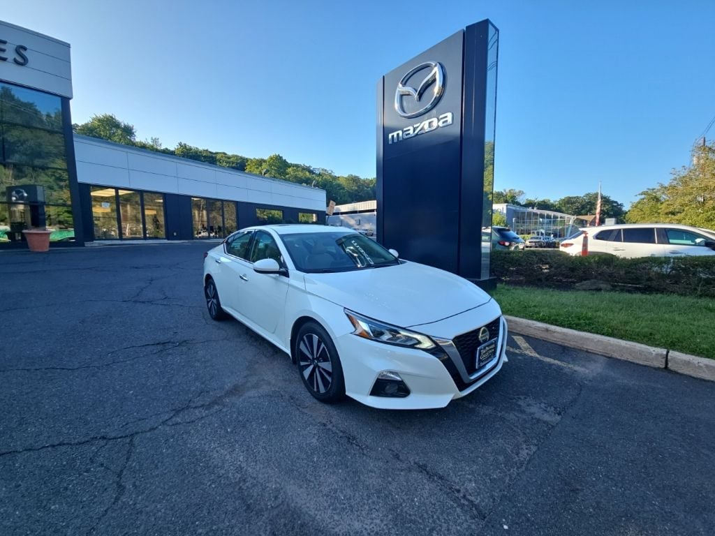 Used 2019 Nissan Altima SL with VIN 1N4BL4EW9KC235606 for sale in Nyack, NY