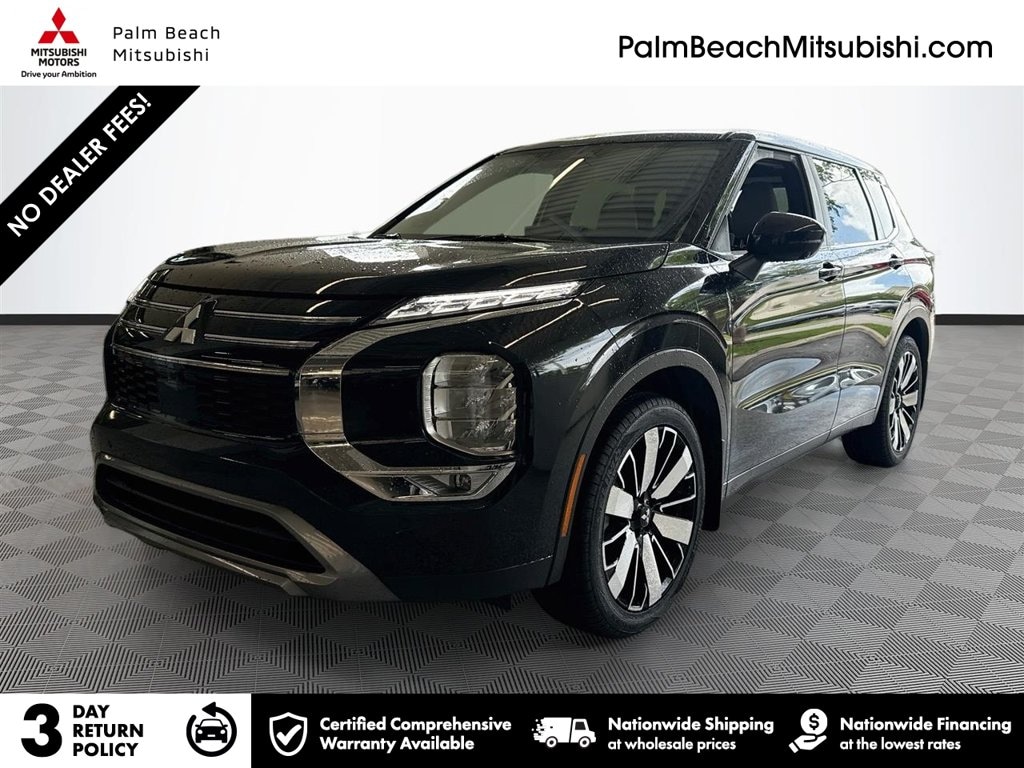 Used 2025 Mitsubishi Outlander SE SUV
