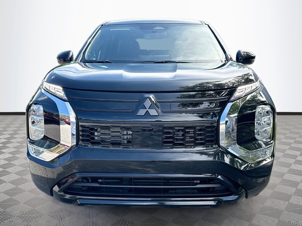 New 2026 Mitsubishi Outlander LE SUV