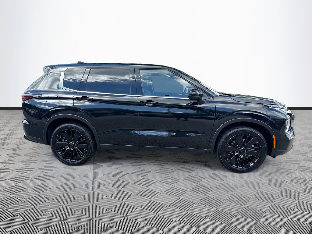 New 2026 Mitsubishi Outlander LE SUV