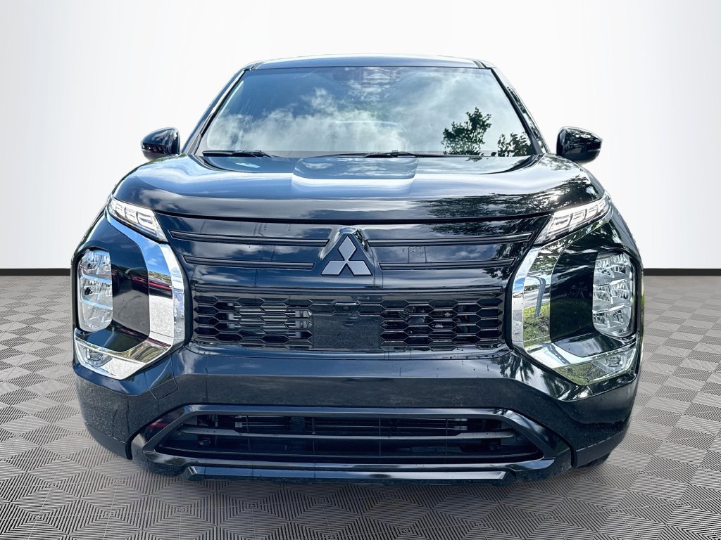 New 2026 Mitsubishi Outlander LE SUV