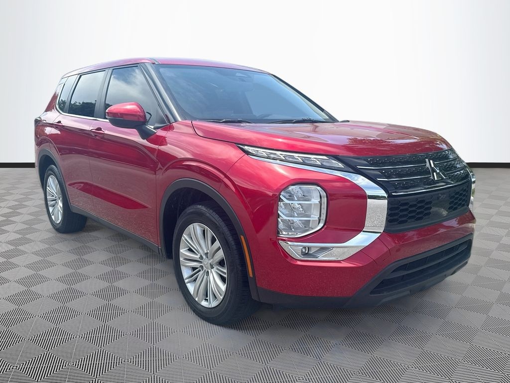 Used 2024 Mitsubishi Outlander ES SUV
