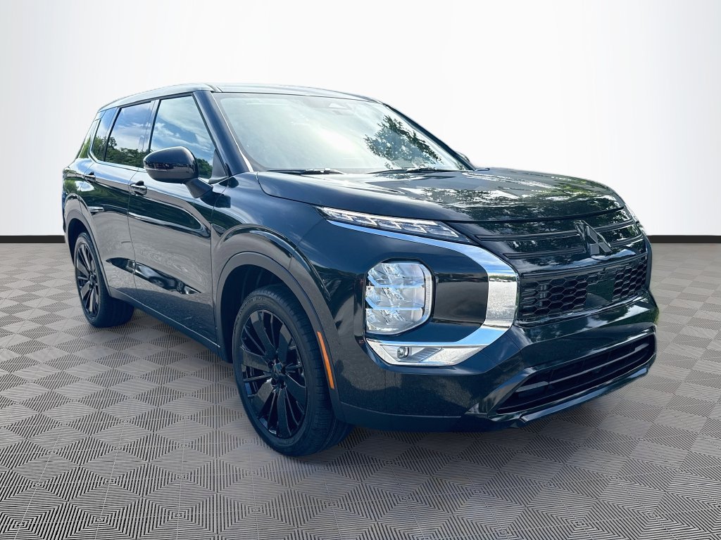 New 2026 Mitsubishi Outlander LE SUV