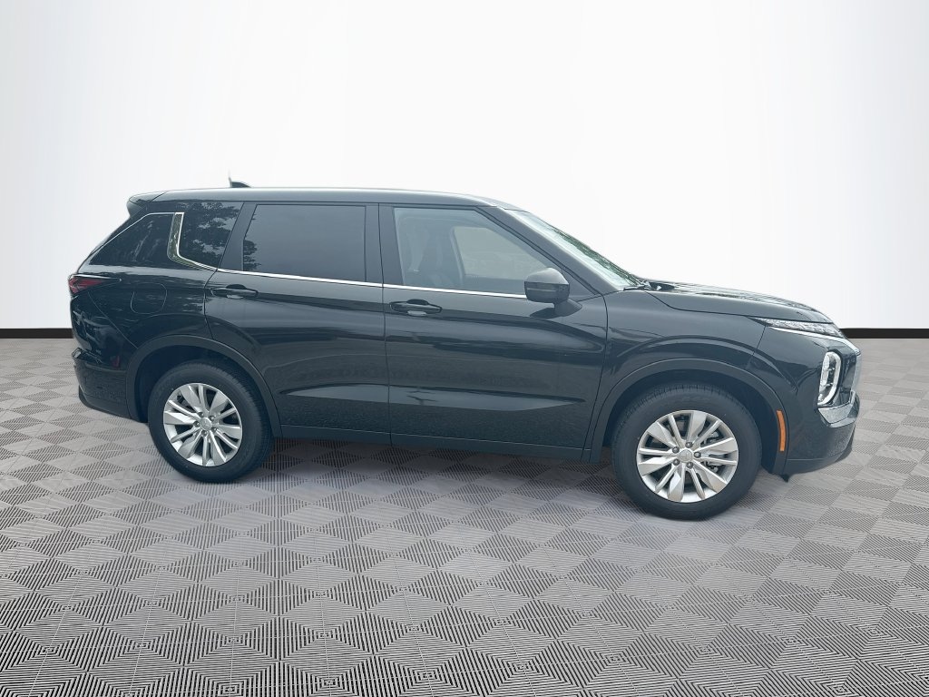 New 2026 Mitsubishi Outlander ES SUV