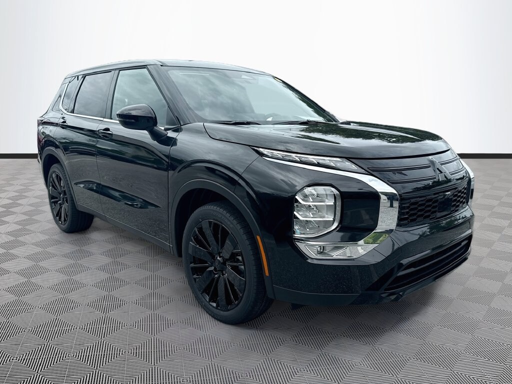 New 2026 Mitsubishi Outlander LE SUV