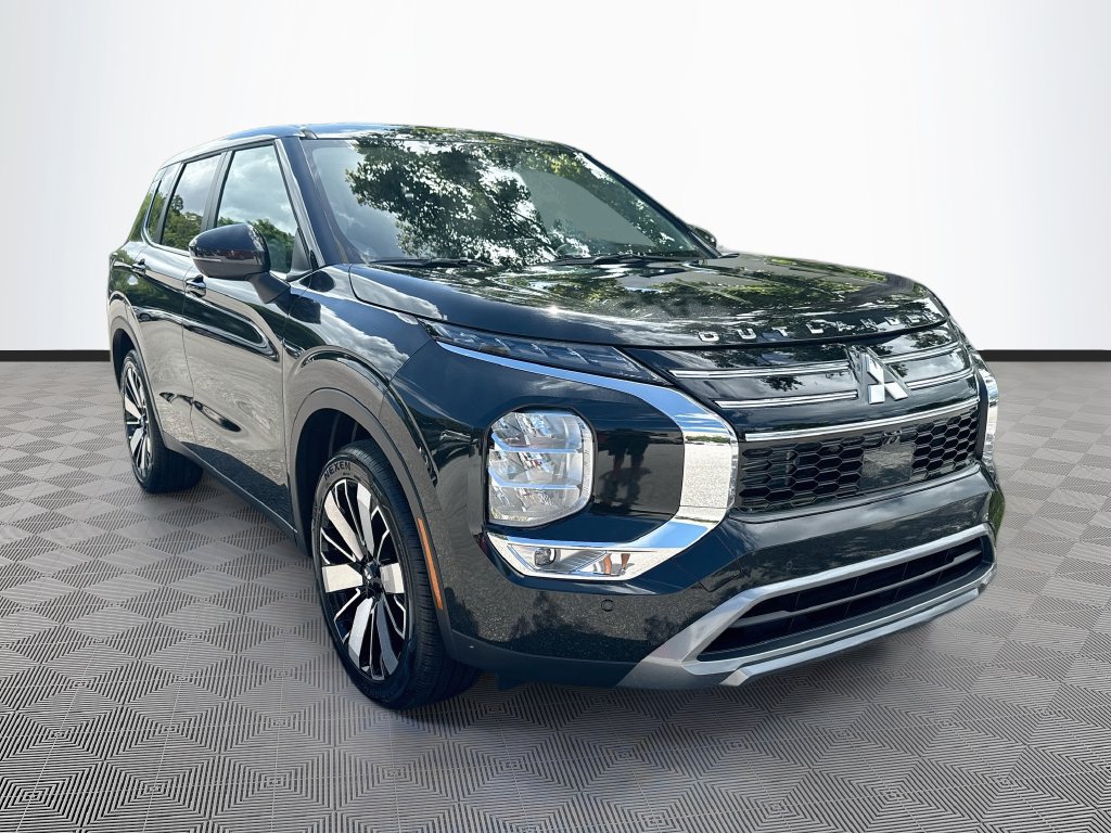 New 2026 Mitsubishi Outlander SE SUV