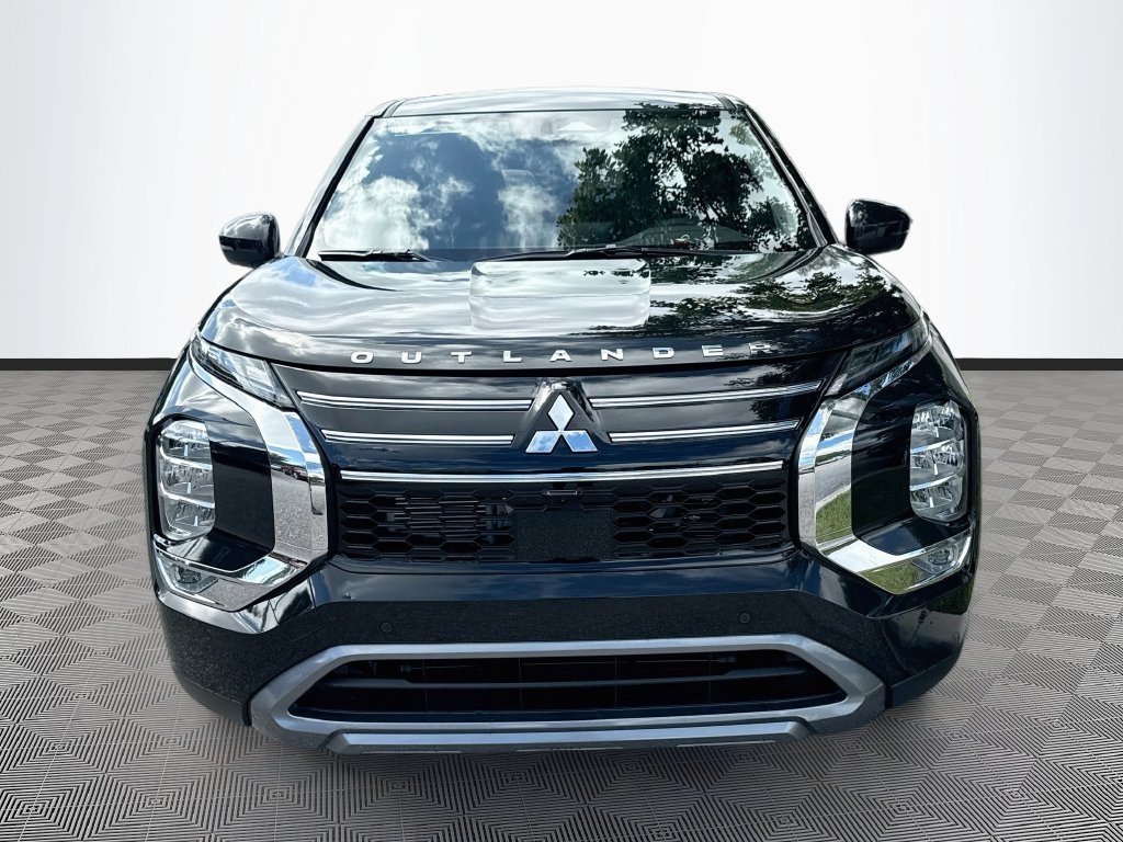 New 2026 Mitsubishi Outlander SE SUV
