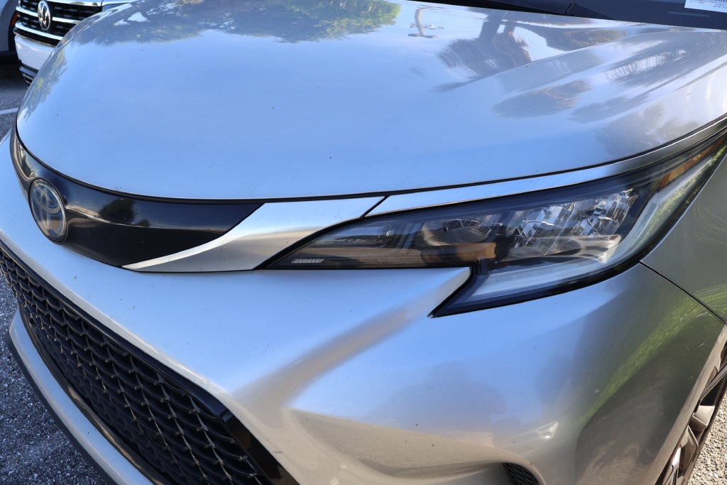 Used 2022 Toyota Sienna XSE Minivan/Van