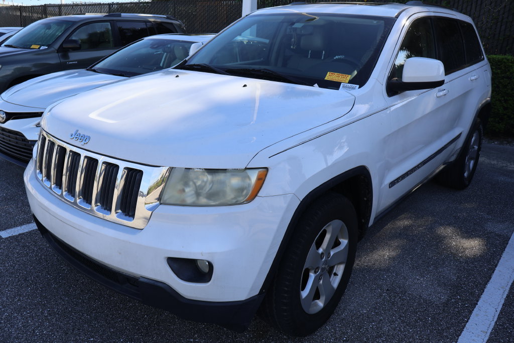 Used 2013 Jeep Grand Cherokee Laredo with VIN 1C4RJEAG6DC517613 for sale in West Palm Beach, FL