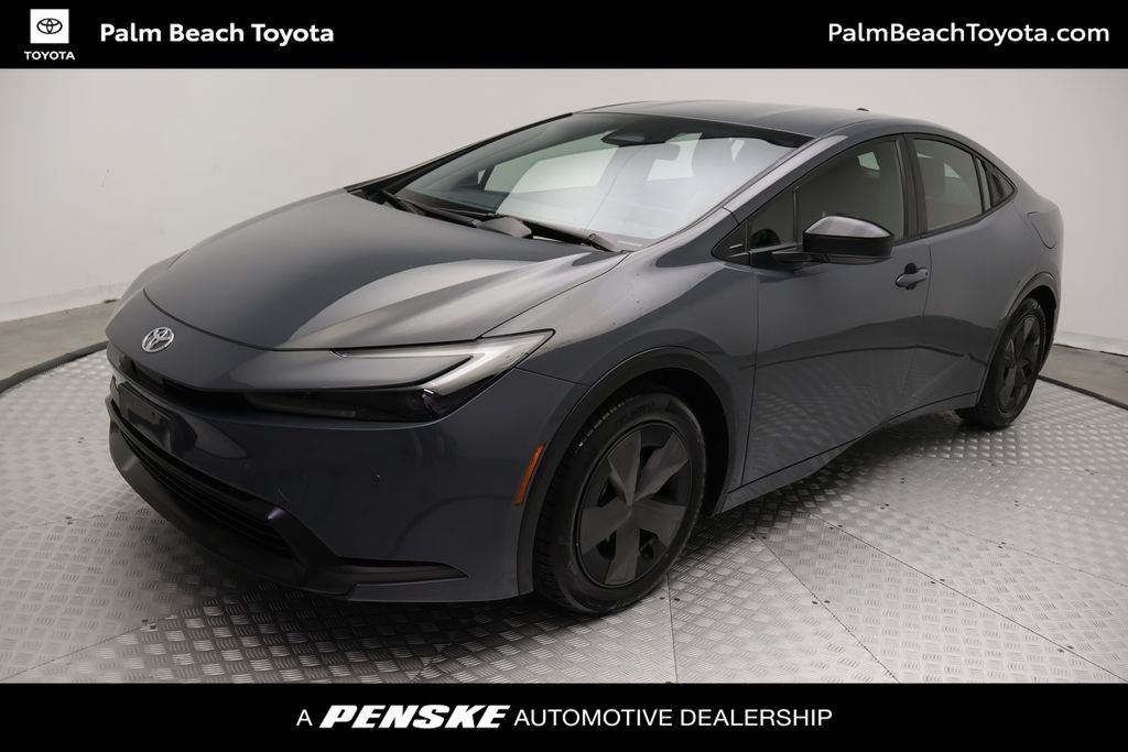2024 Toyota Prius Hatchback 