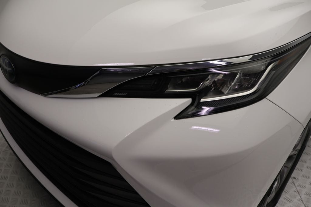 Certified 2023 Toyota Sienna LE Minivan/Van