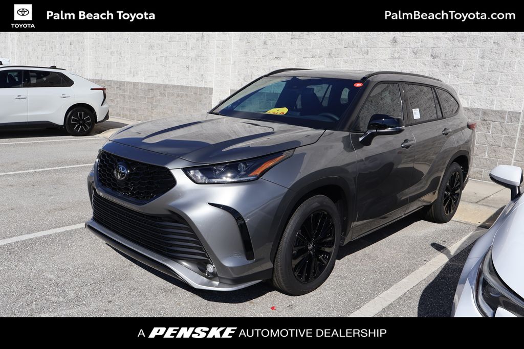 2026 Toyota Highlander SUV 