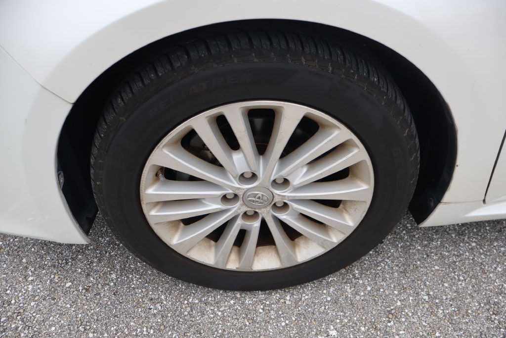 Used 2013 Toyota Avalon Hybrid Limited Sedan