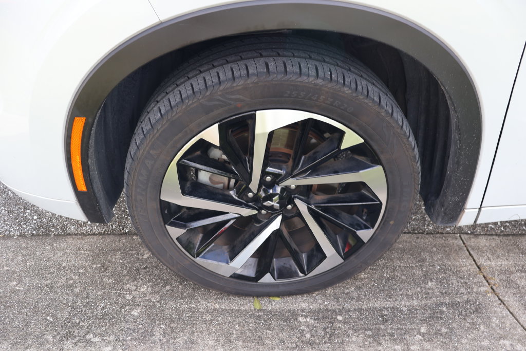 Used 2024 Mitsubishi
