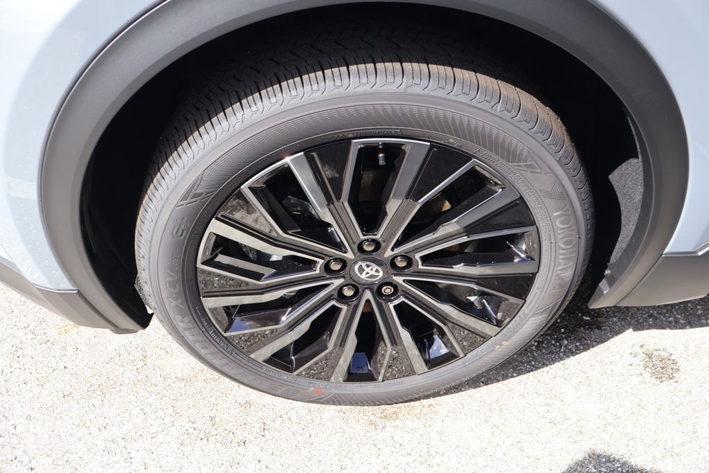 Used 2026 Toyota C-HR XSE SUV