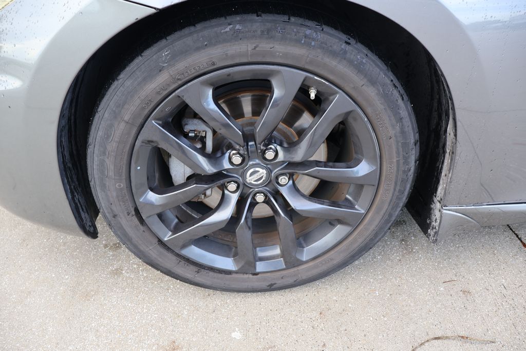 Used 2015 Nissan 370Z Base Coupe