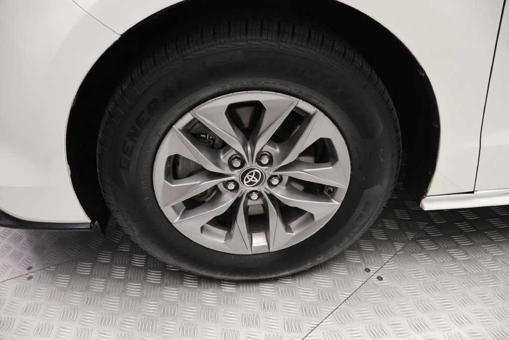 Certified 2023 Toyota Sienna LE Minivan/Van