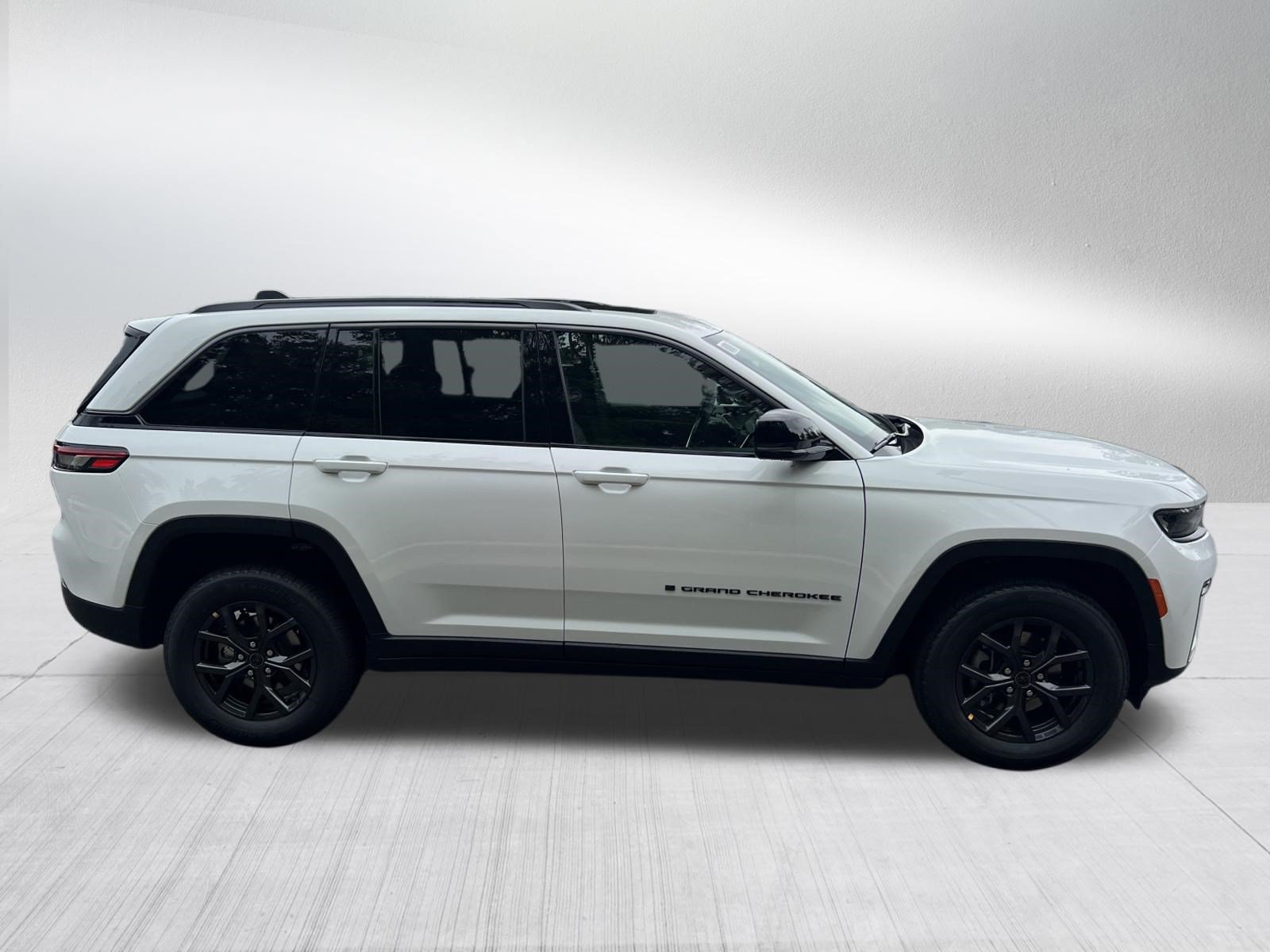 New 2027 Jeep Grand Cherokee LAREDO ALTITUDE 4X4 Sport Utility