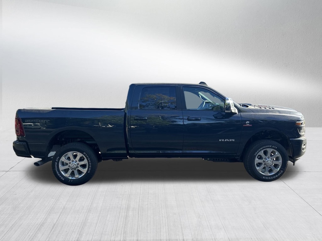 New 2026 Ram 2500 LARAMIE CREW CAB 4X4 6'4 BOX Pickup