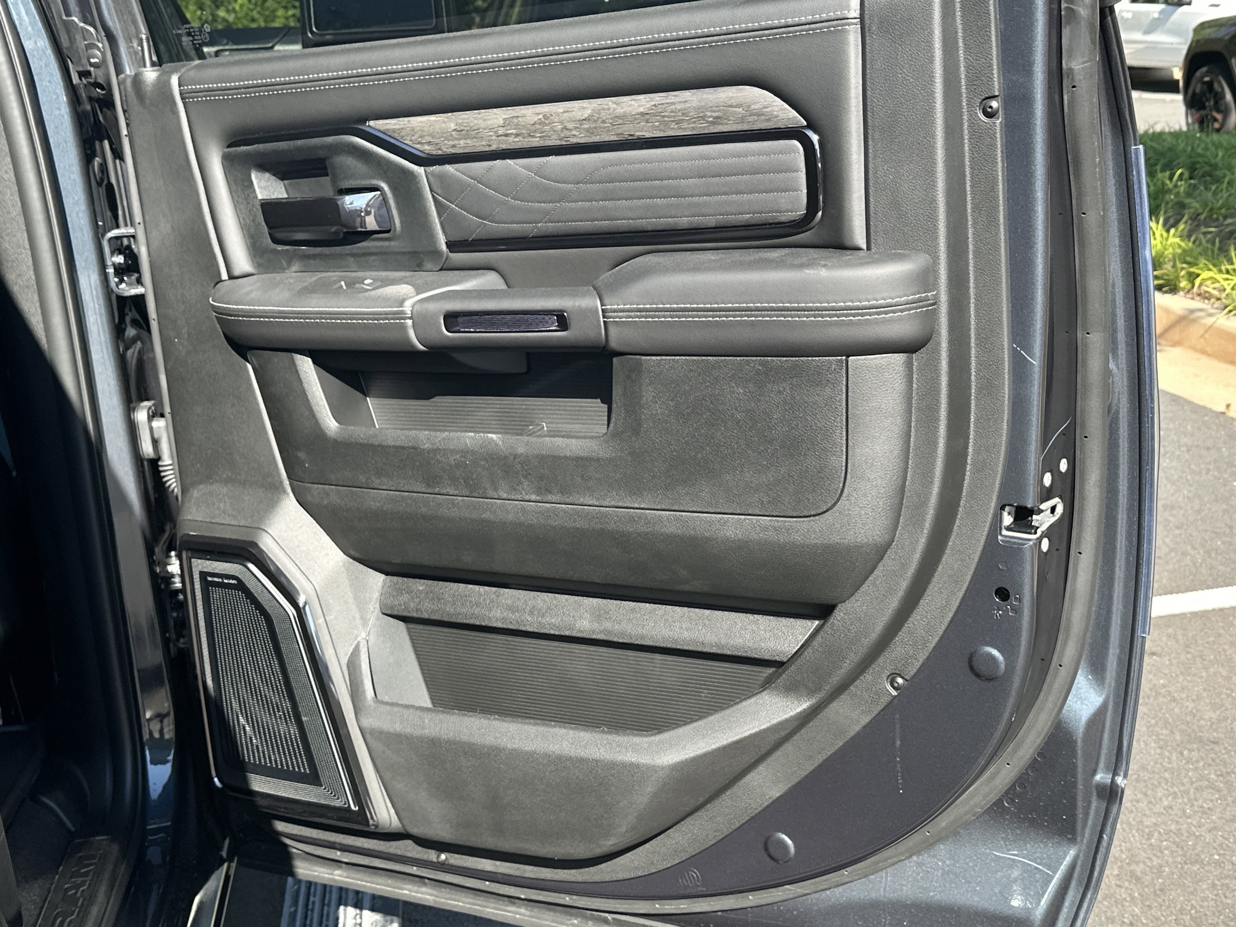 2026 RAM 2500 Limited - Photo 15