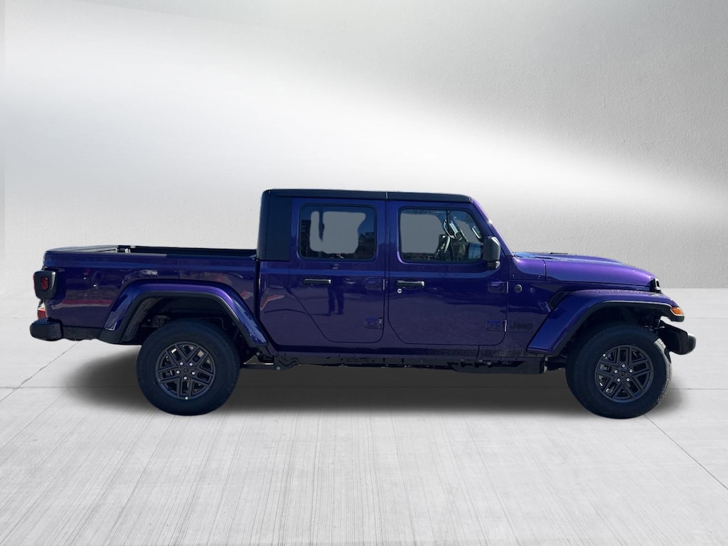 New 2026 Jeep Gladiator SPORT S 4X4 Pickup