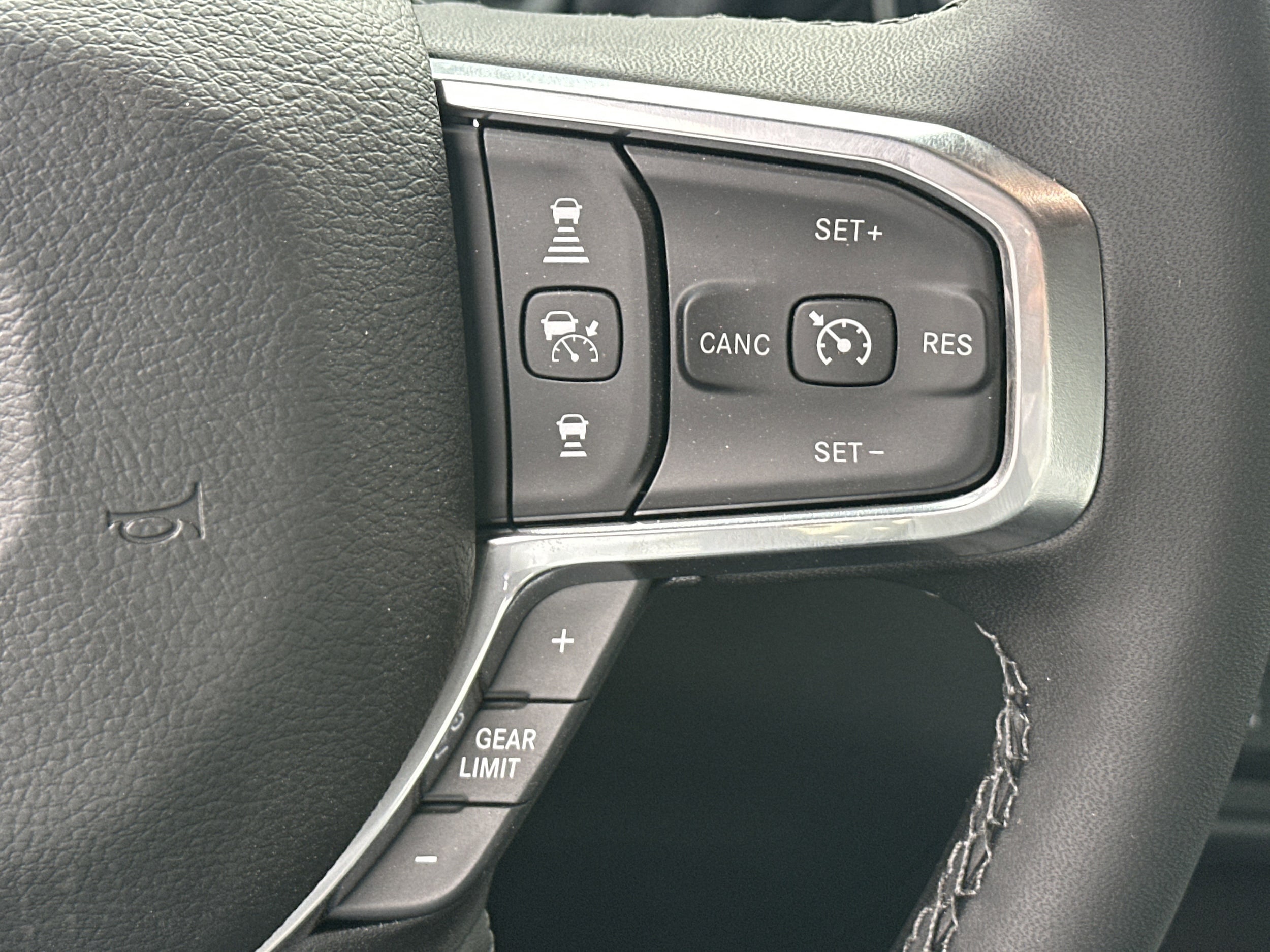 2026 RAM 2500 Laramie - Photo 27
