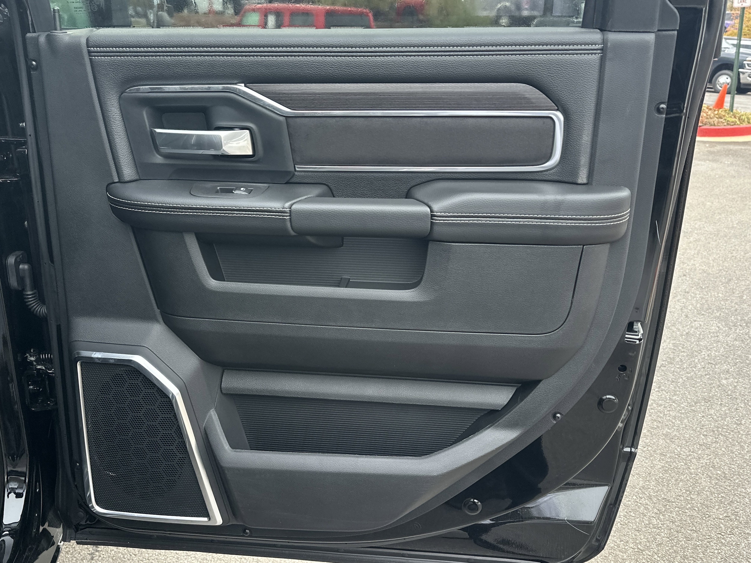 2026 RAM 2500 Laramie - Photo 17