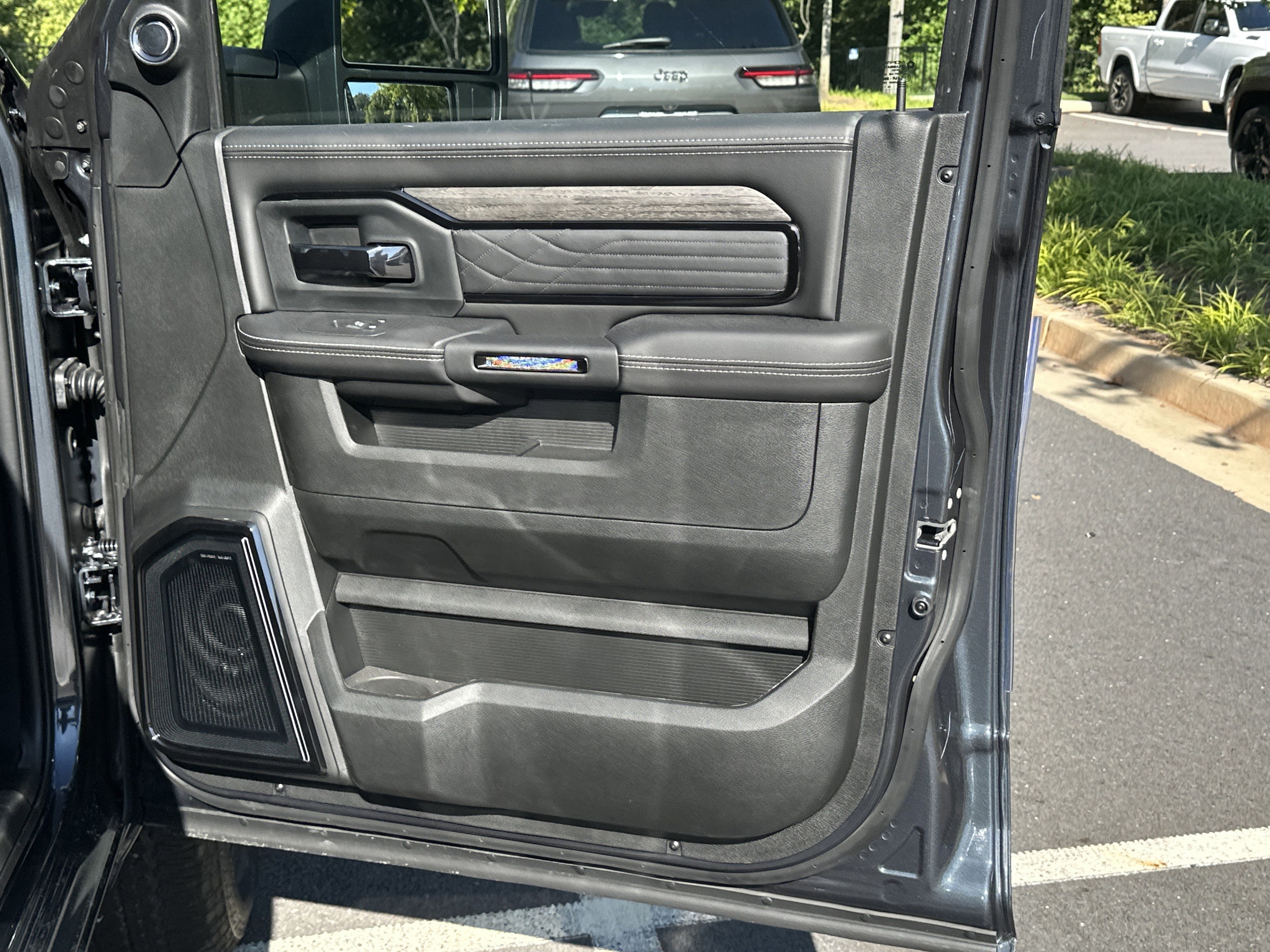 2026 RAM 2500 Limited - Photo 13