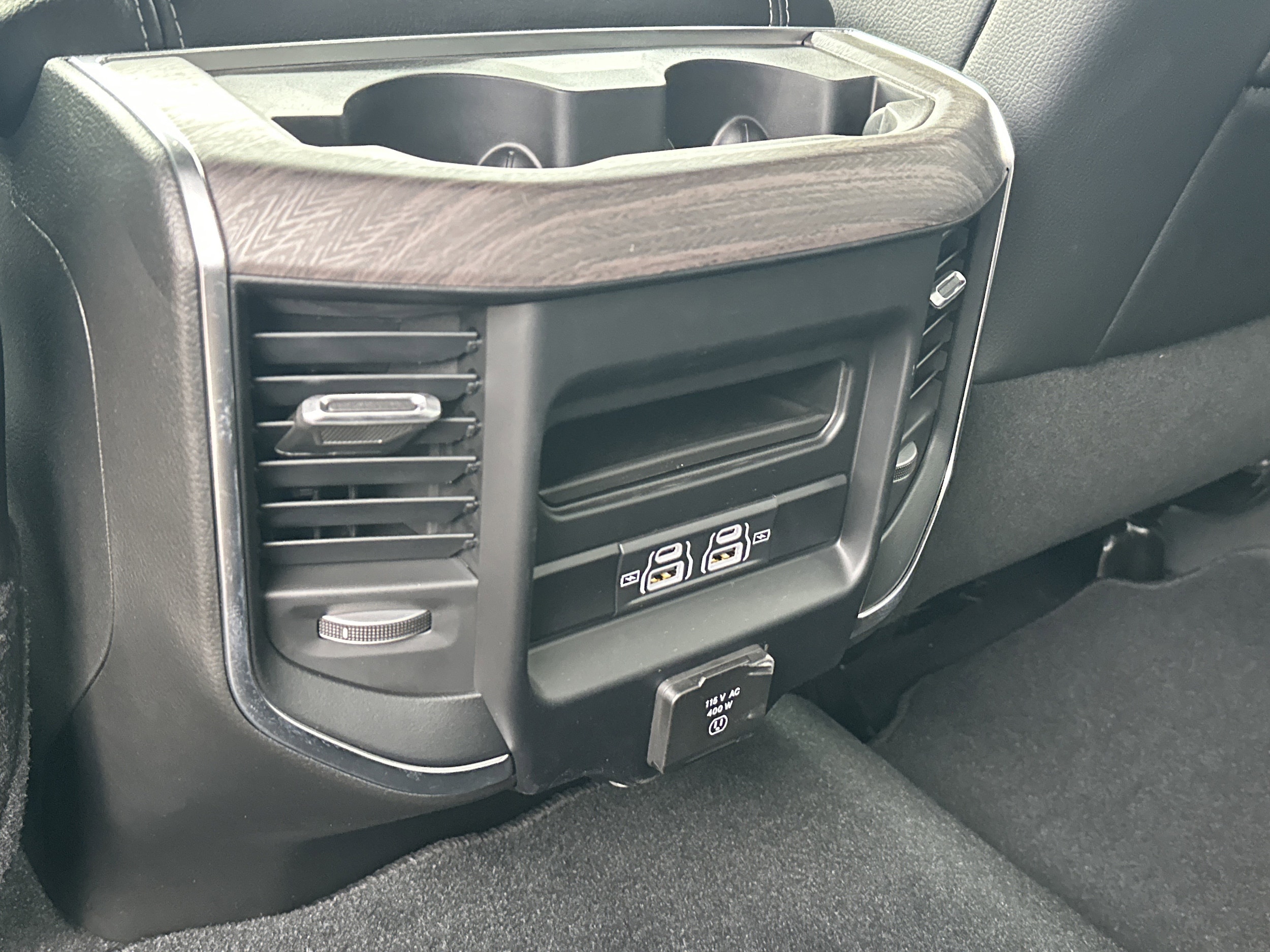 2026 RAM 2500 Laramie - Photo 23