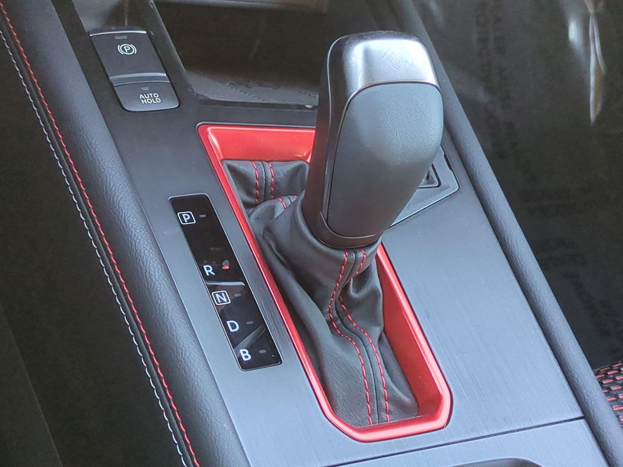 2026 Nissan KICKS SR - Photo 18