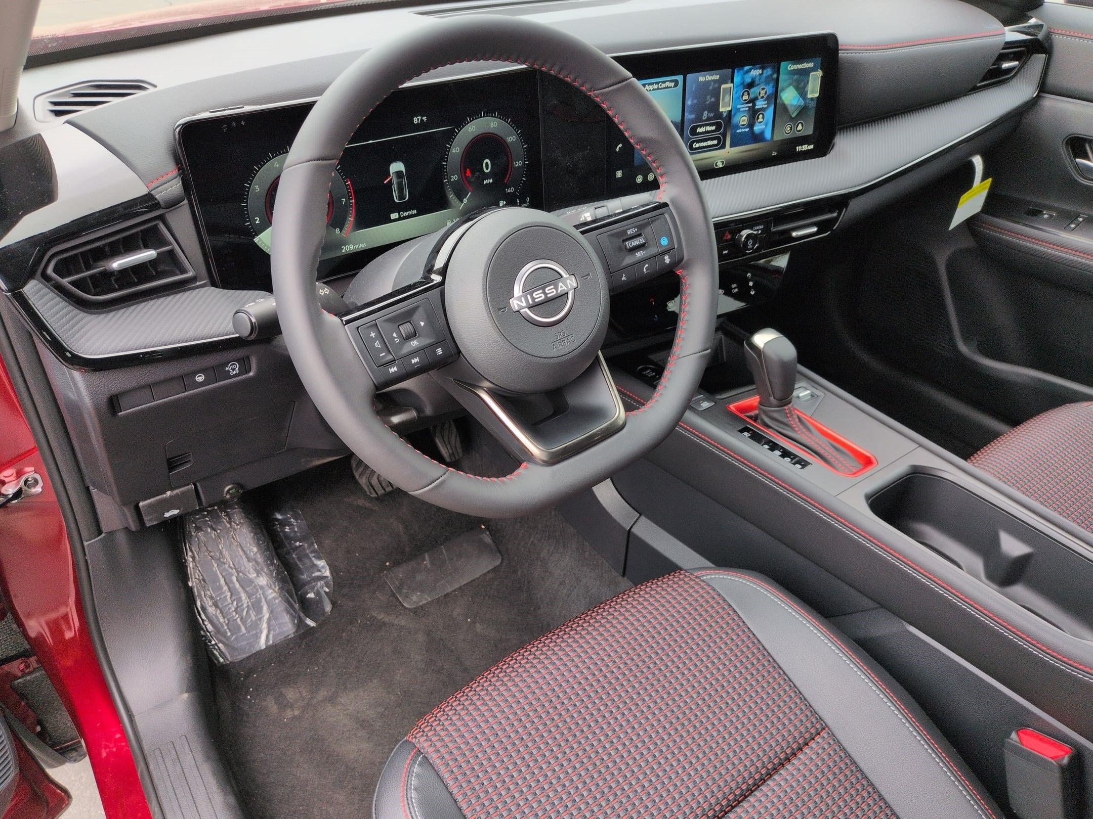 2026 Nissan KICKS SR - Photo 2