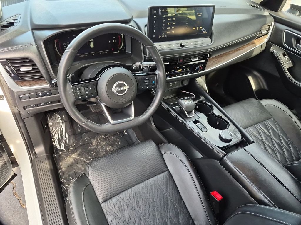 Used 2024 Nissan Rogue Platinum SUV