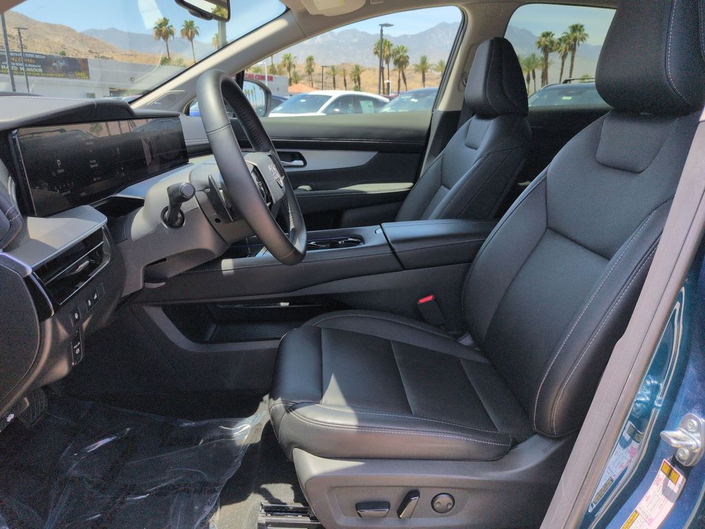 2025 Nissan Murano SL - Photo 14