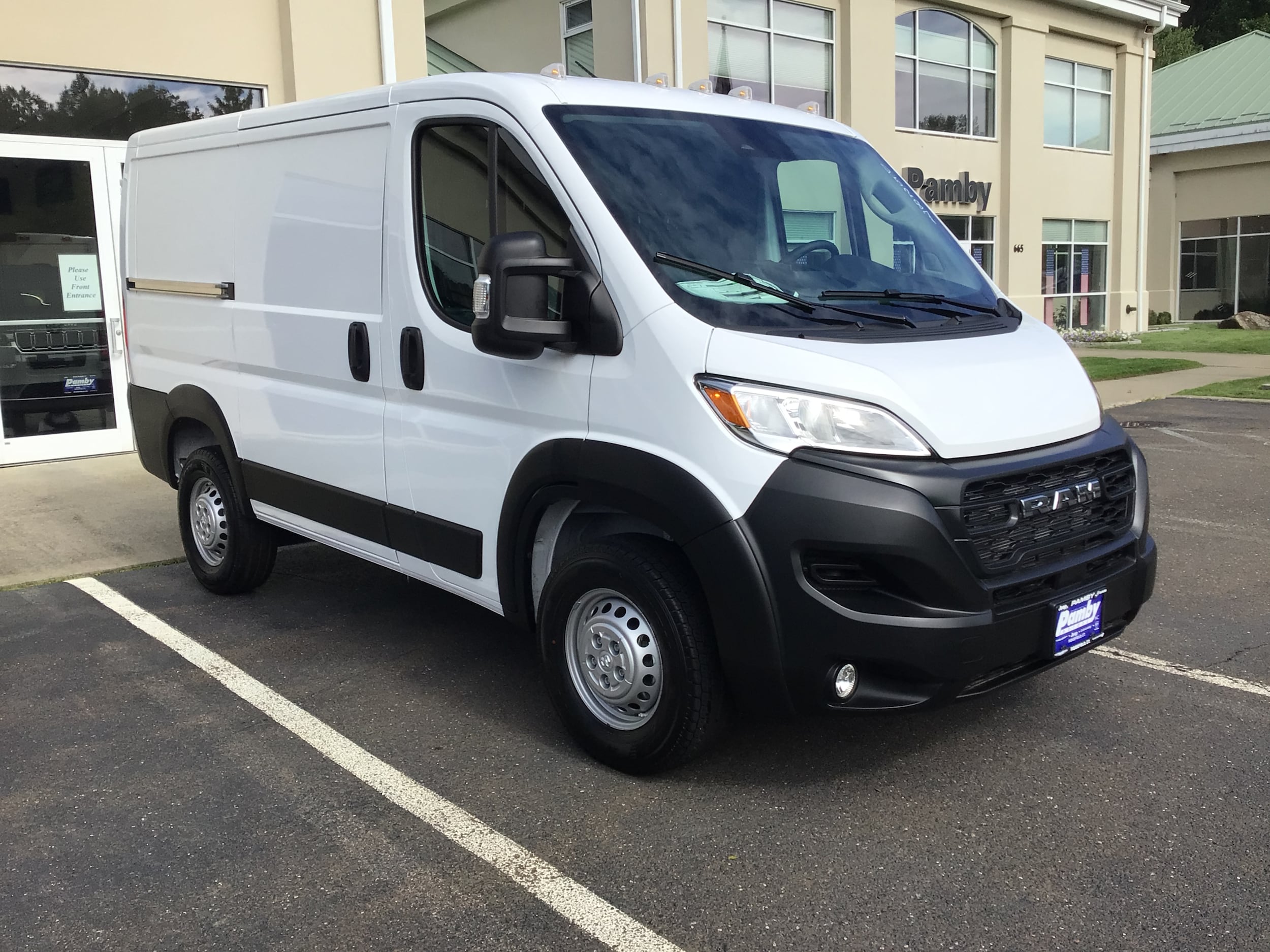 2026 RAM ProMaster Cargo Van Tradesman
