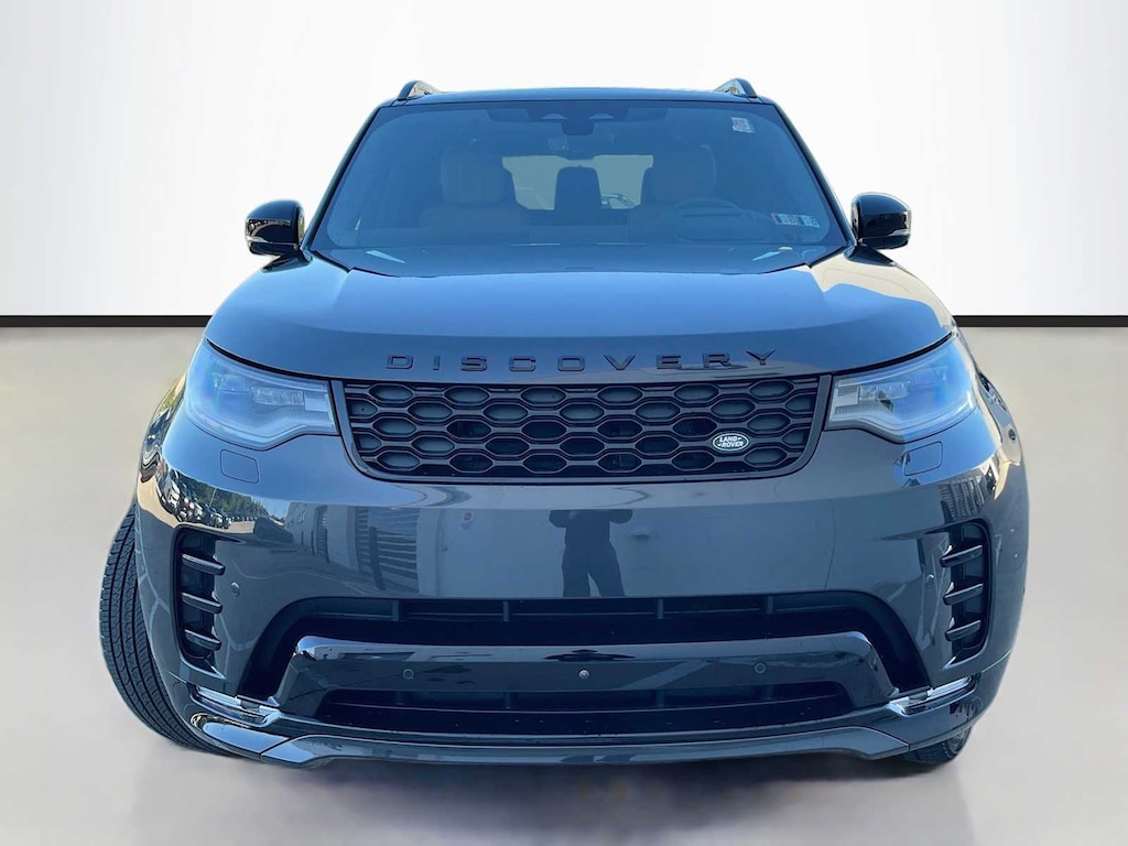 New 2026 Land Rover Discovery Dynamic SE SUV