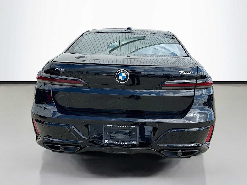 Used 2023 BMW 760i xDrive Sedan