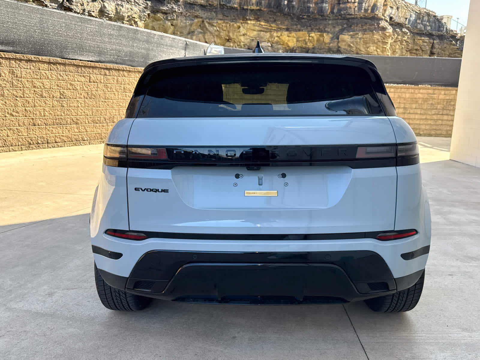 New 2026 Land Rover Range Rover Evoque Dynamic SE SUV